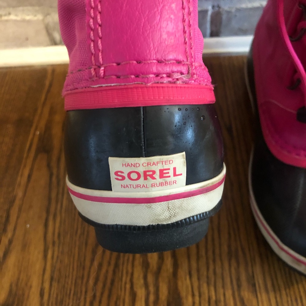 Boots - Picture 3 of 4